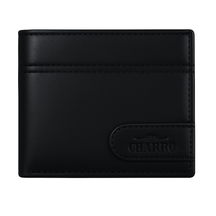 Portafoglio da uomo CHARRO in pelle nera liscia, design minimal ed elegante con logo inciso e cuciture sottili, perfetto per uso quotidiano.

