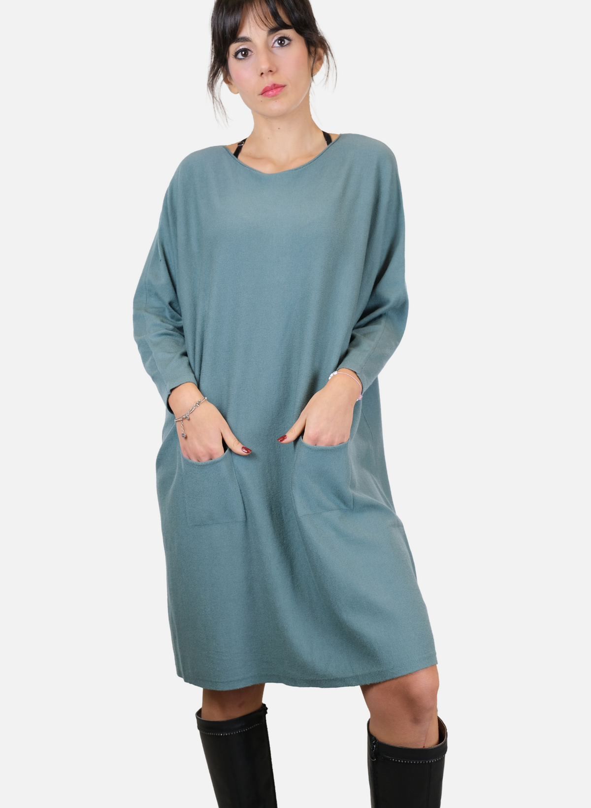 Maxi long -sleeved women's shirt with front pockets