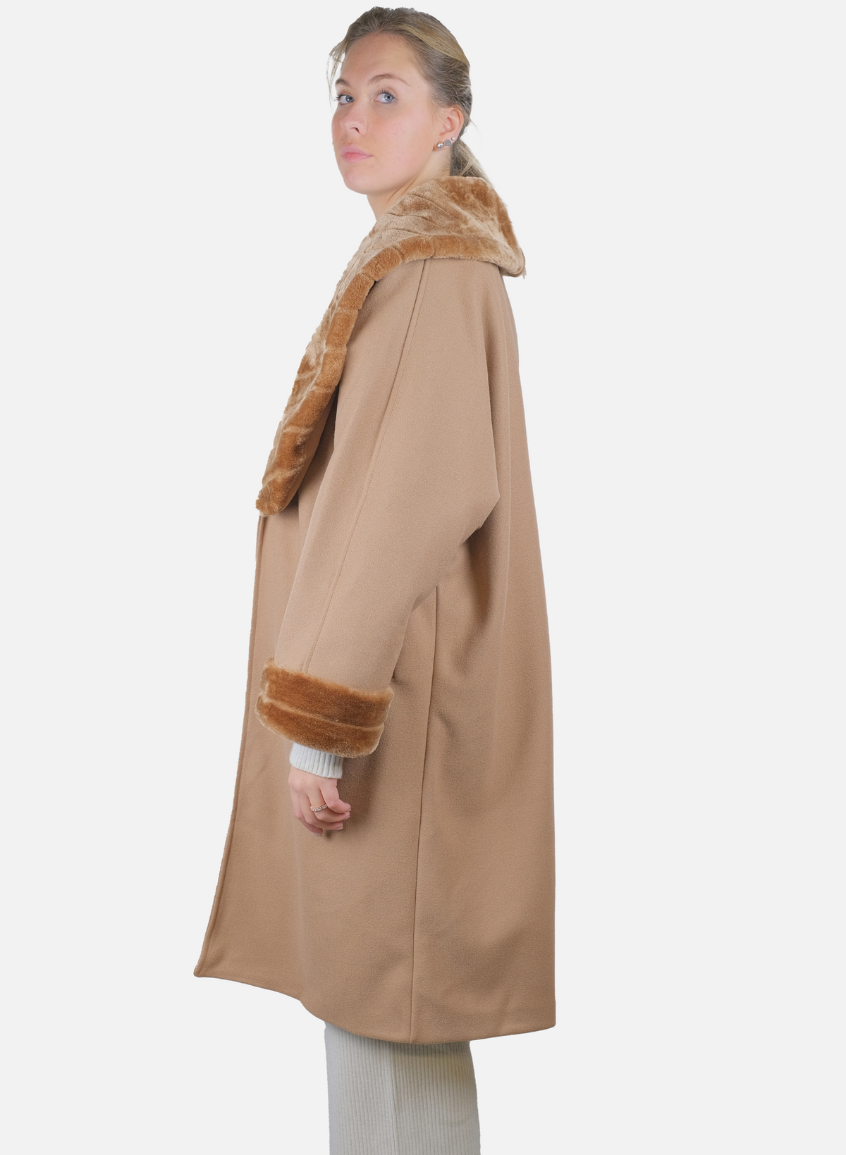 Manteau Femme Classique Avec Empiècements En Fourrure Synthétique 