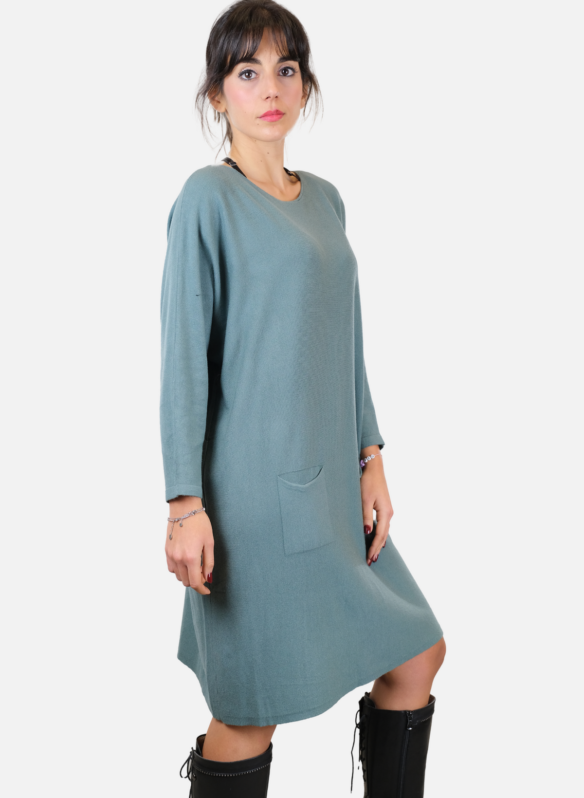 Maxi long -sleeved women's shirt with front pockets