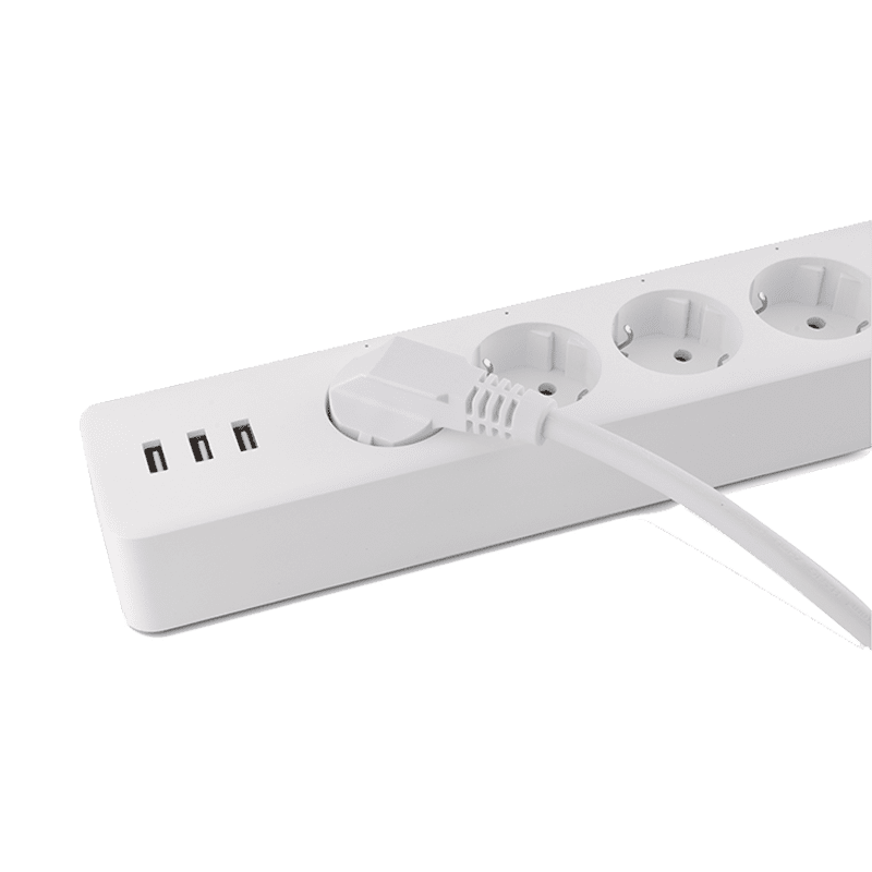 Smart ciabatta with 4 sockets and 3 USB ports compatible with Google and Alexa